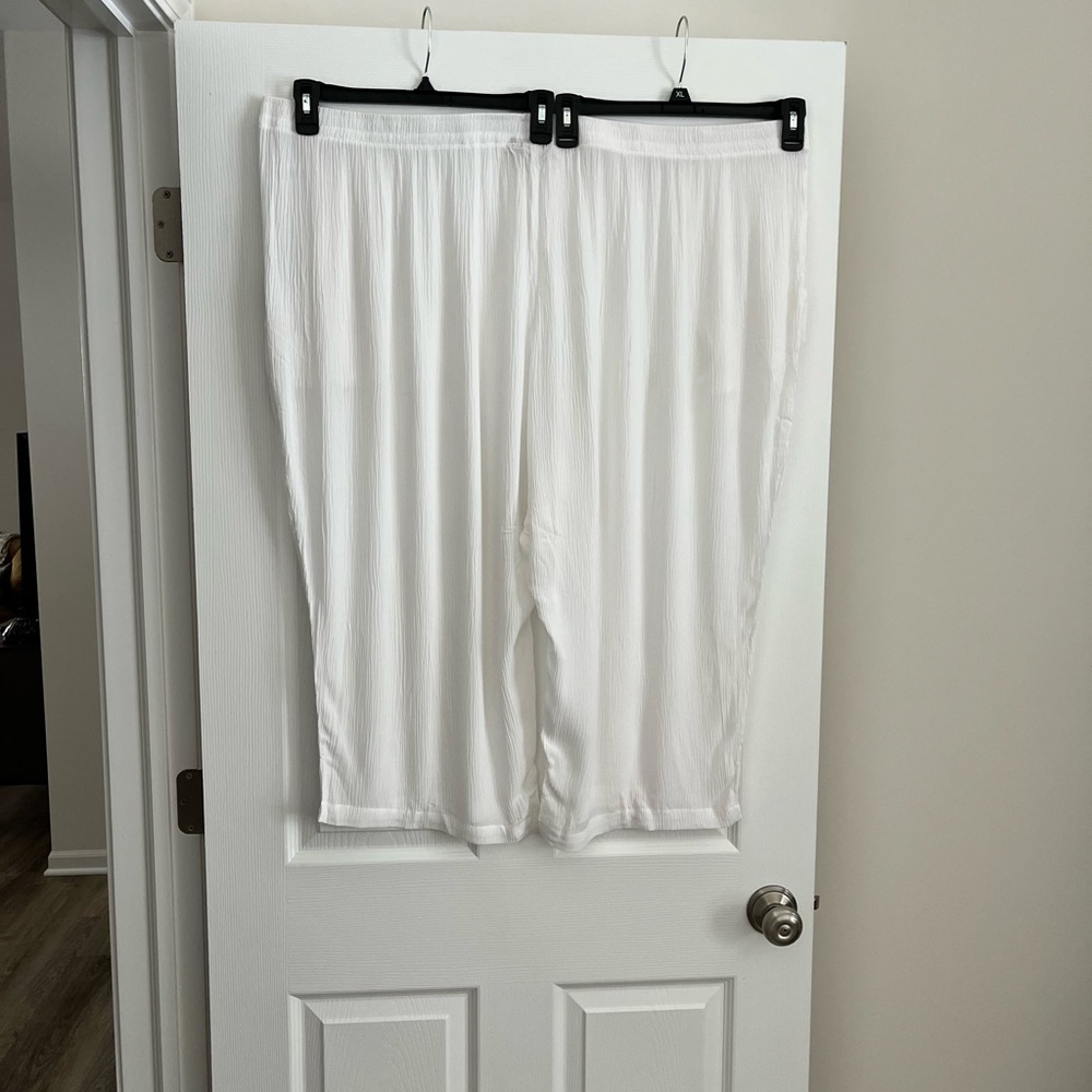 Woman Within Textured White Pants New, never worn